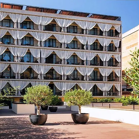 اتش 10 آرت غاليري 4 * سوب فندق