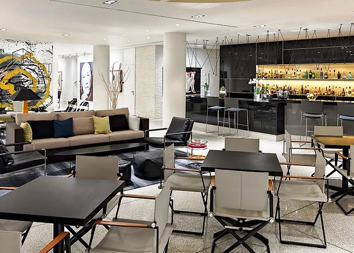 H10 아트 갤러리 4* 수프 호텔