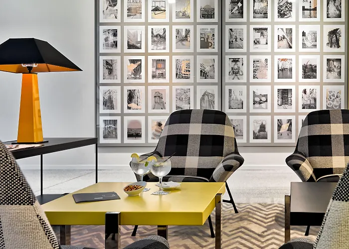 호텔 H10 아트 갤러리 4* 수프 바르셀로나