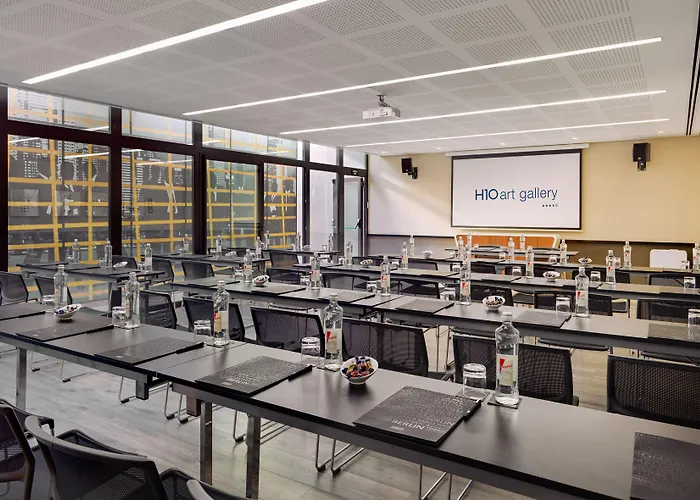 H10 아트 갤러리 4* 수프 호텔