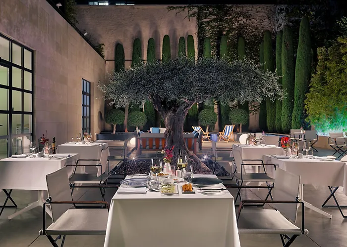 호텔 H10 아트 갤러리 4* 수프 4*