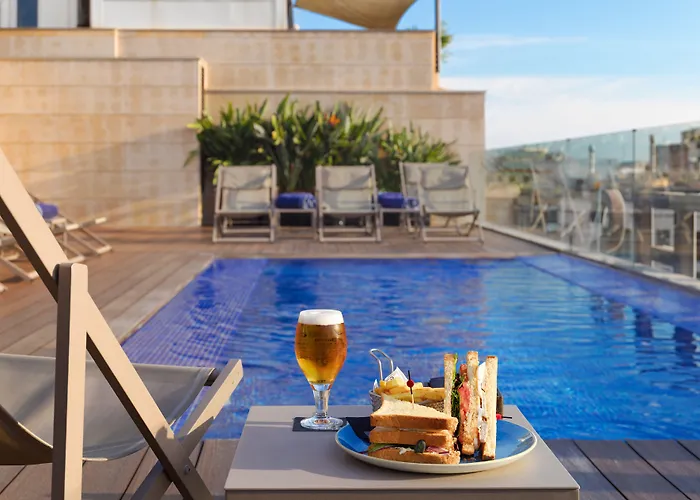 H10 아트 갤러리 4* 수프 호텔