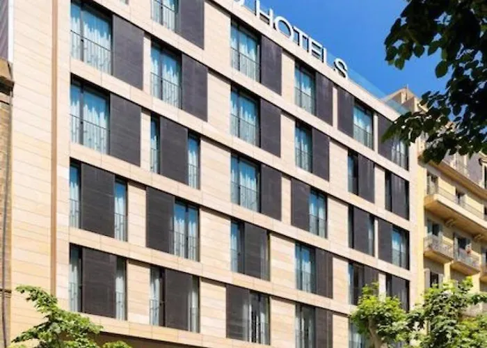 호텔 H10 아트 갤러리 4* 수프 4*